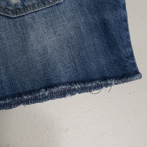 LEVI'S denim shorts - Picture 9 of 10